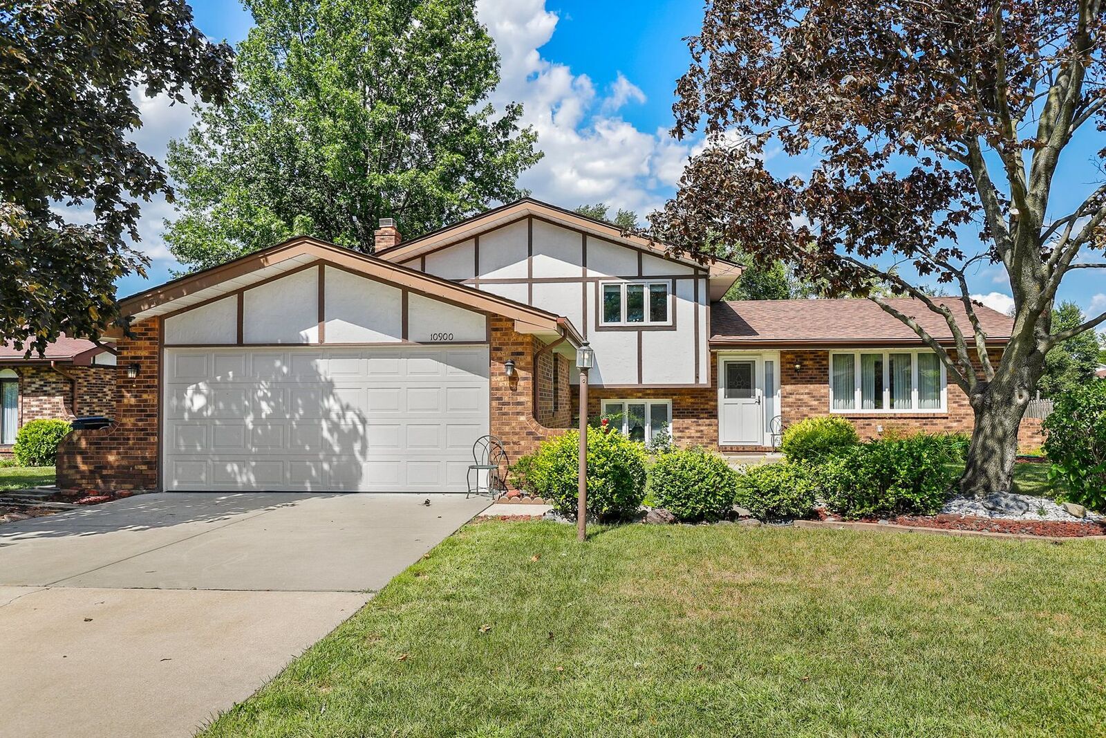 Property Photo:  10900 Bryant Road  IL 60448 