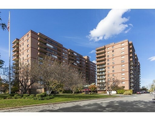 Property Photo:  3920 Mystic River Parkway Condomini 810  MA 02155 