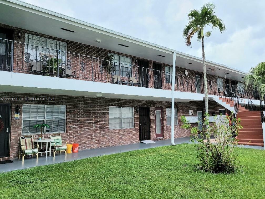 Property Photo: 1150 Atlantic Shores Blvd 502 FL 33009
