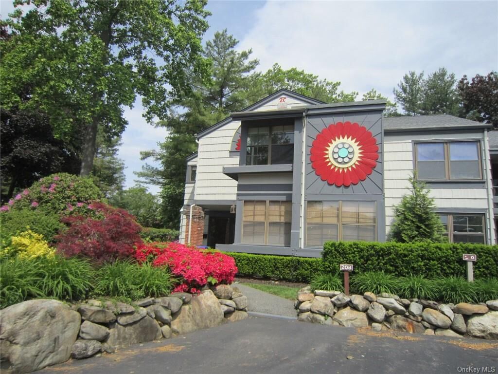 Property Photo:  212 Treetop Circle  NY 10954 