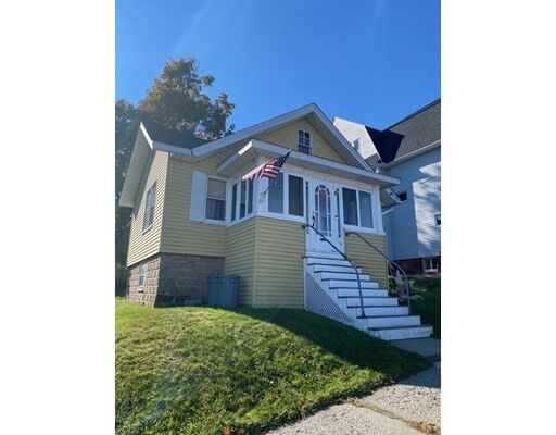 Property Photo: 10 Merrill Rd MA 01606