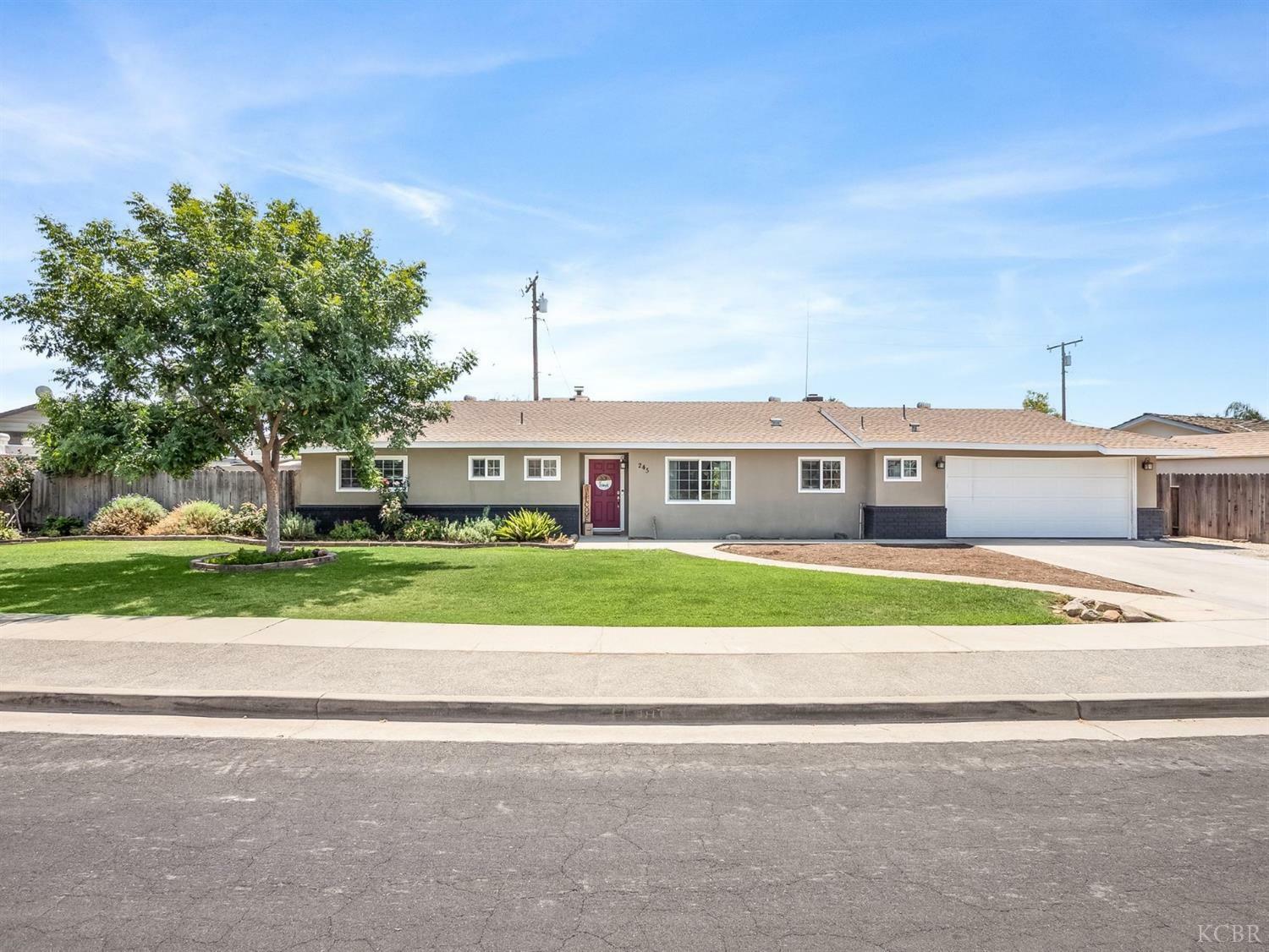 Property Photo:  245 W Earl Way  CA 93230 