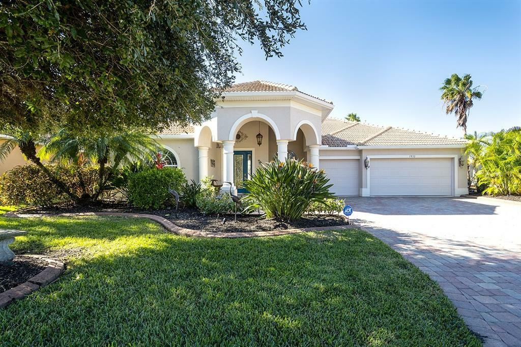 Property Photo: 7570 Camden Harbour Drive FL 34212
