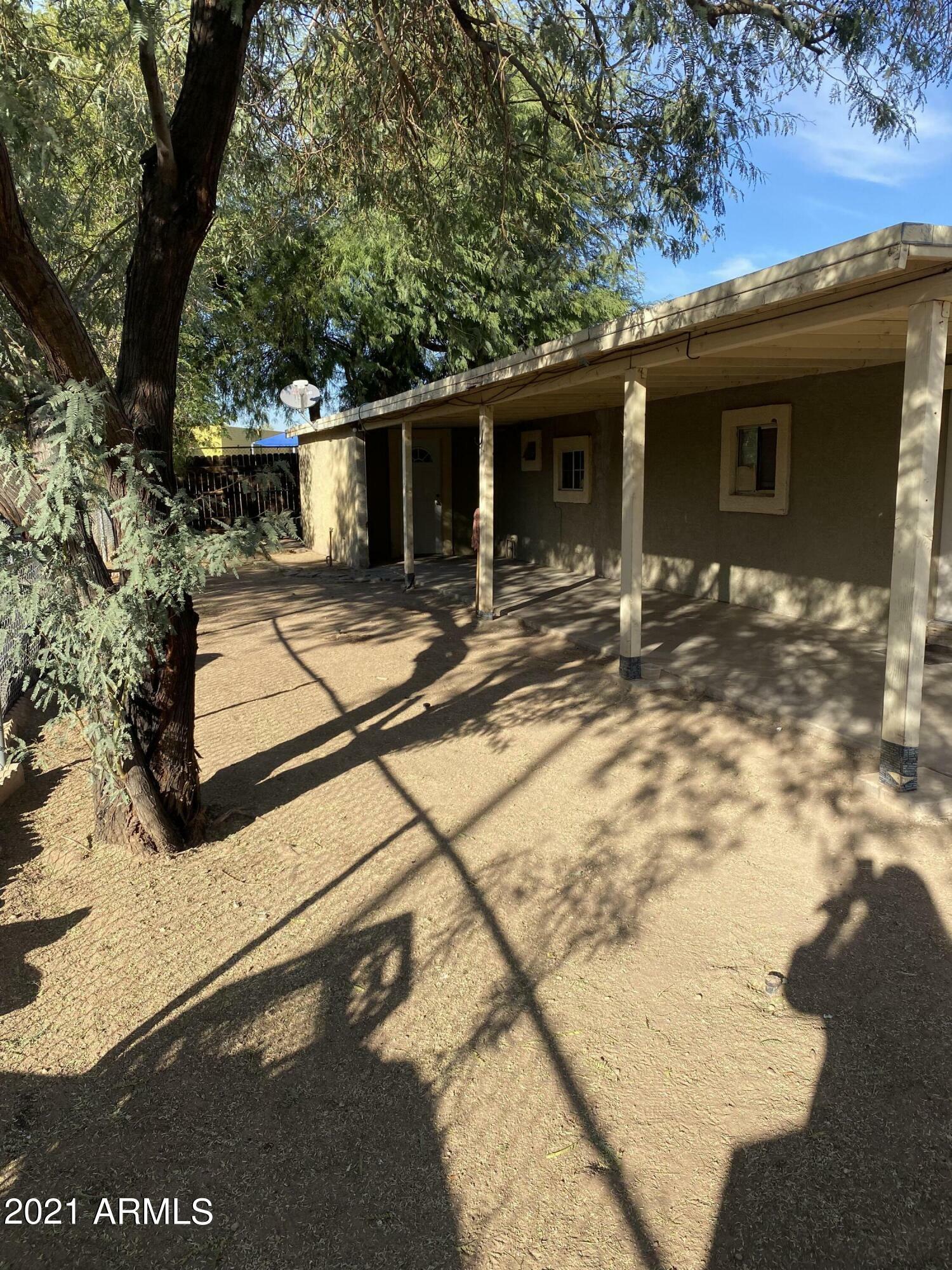 Property Photo:  1110 W Estes Way  AZ 85041 