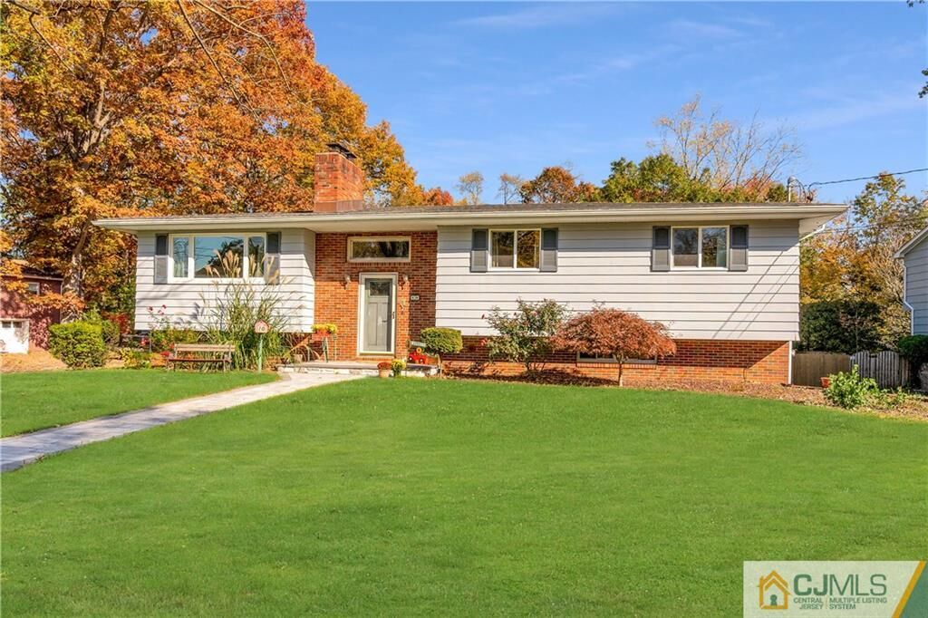 Property Photo:  10 Bowne Street  NJ 08816 