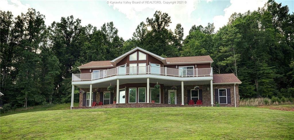 Property Photo: 725 Beacon Street WV 25213