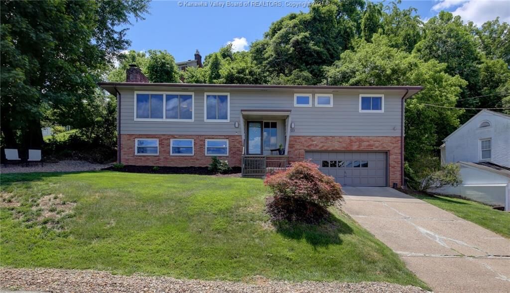 Property Photo: 123 Sheridan Circle WV 25314