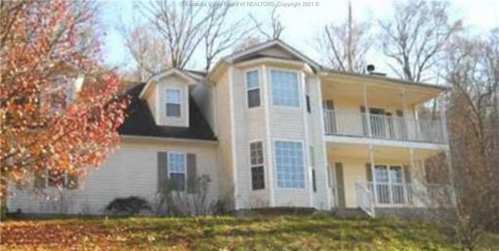 Property Photo: 5429 Hillbrook Drive WV 25313