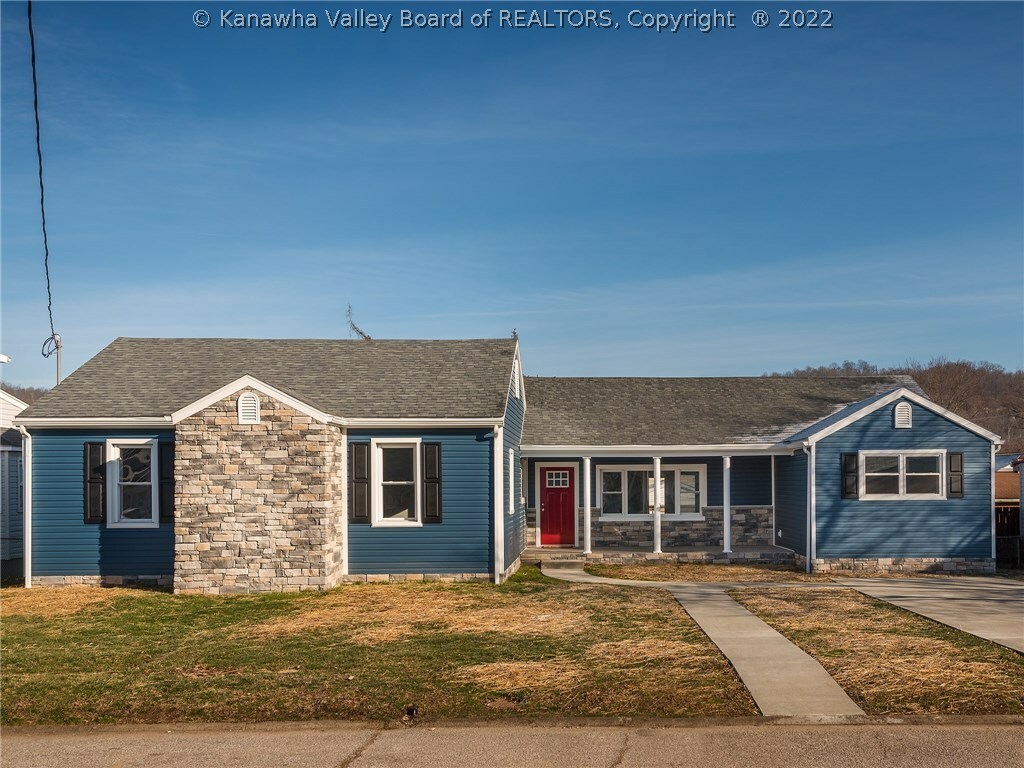 Property Photo: 2218 Grant Avenue WV 25177
