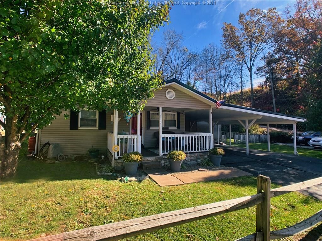 Property Photo: 113 N Pinch Road WV 25071