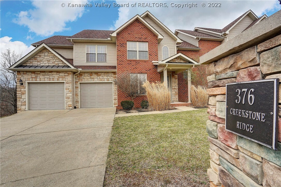 Property Photo: 376 Creekstone Ridge WV 25309