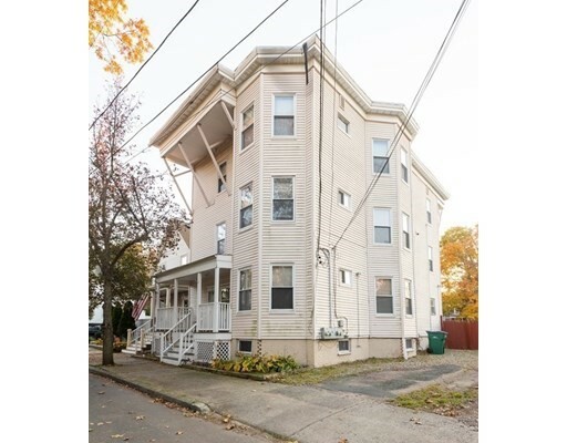 Property Photo:  38 Oneida St  MA 01902 