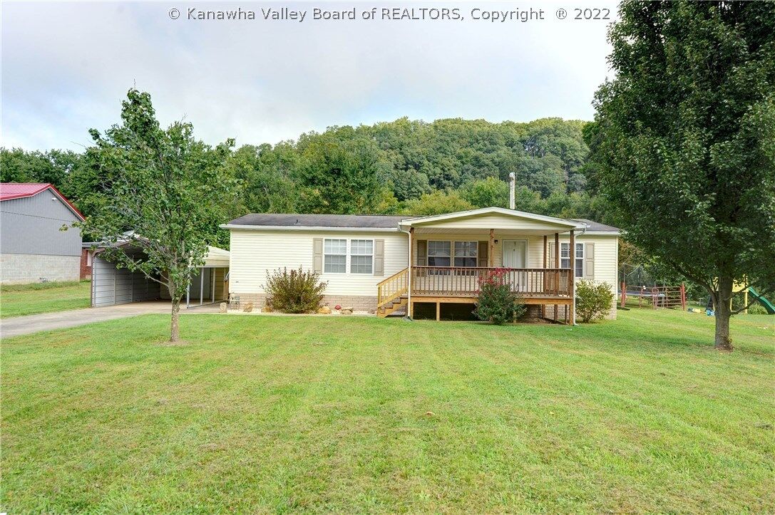 Property Photo:  229 Brown Street  WV 25045 