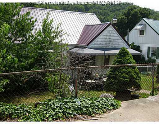 Property Photo: 5114 Bluebell Dr WV 25313
