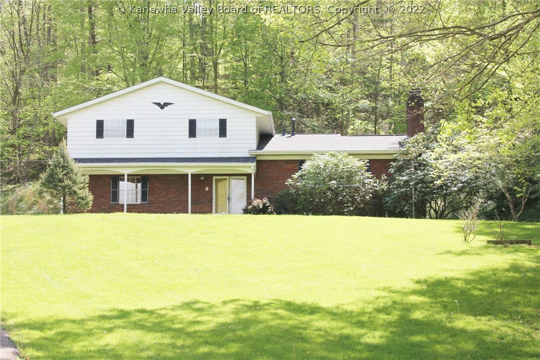 Property Photo:  114 Brookhaven Circle  WV 25143 
