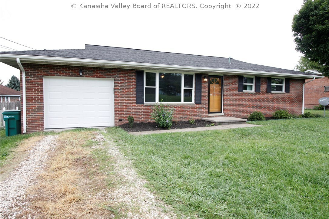 Property Photo: 3666 Teays Valley Road WV 25269