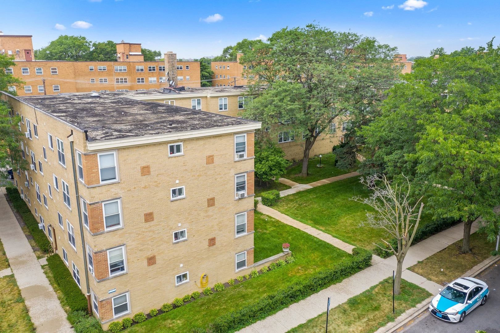 Property Photo:  6118 N Winchester Avenue 3J  IL 60660 