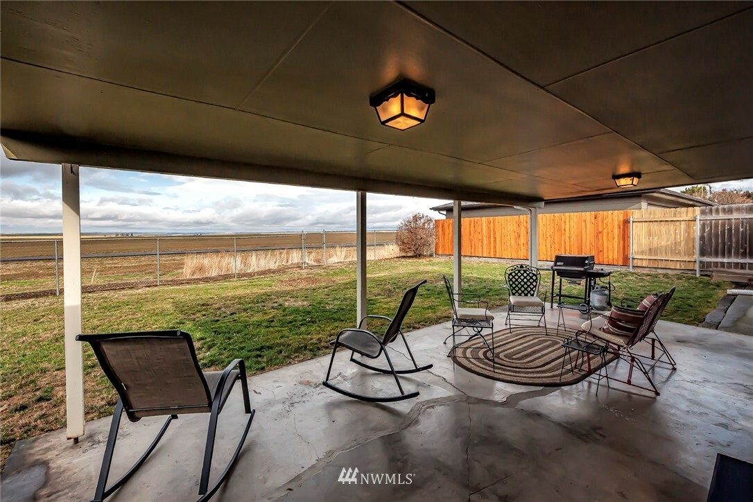 Property Photo:  2024 Glen Erin Drive  WA 99362 