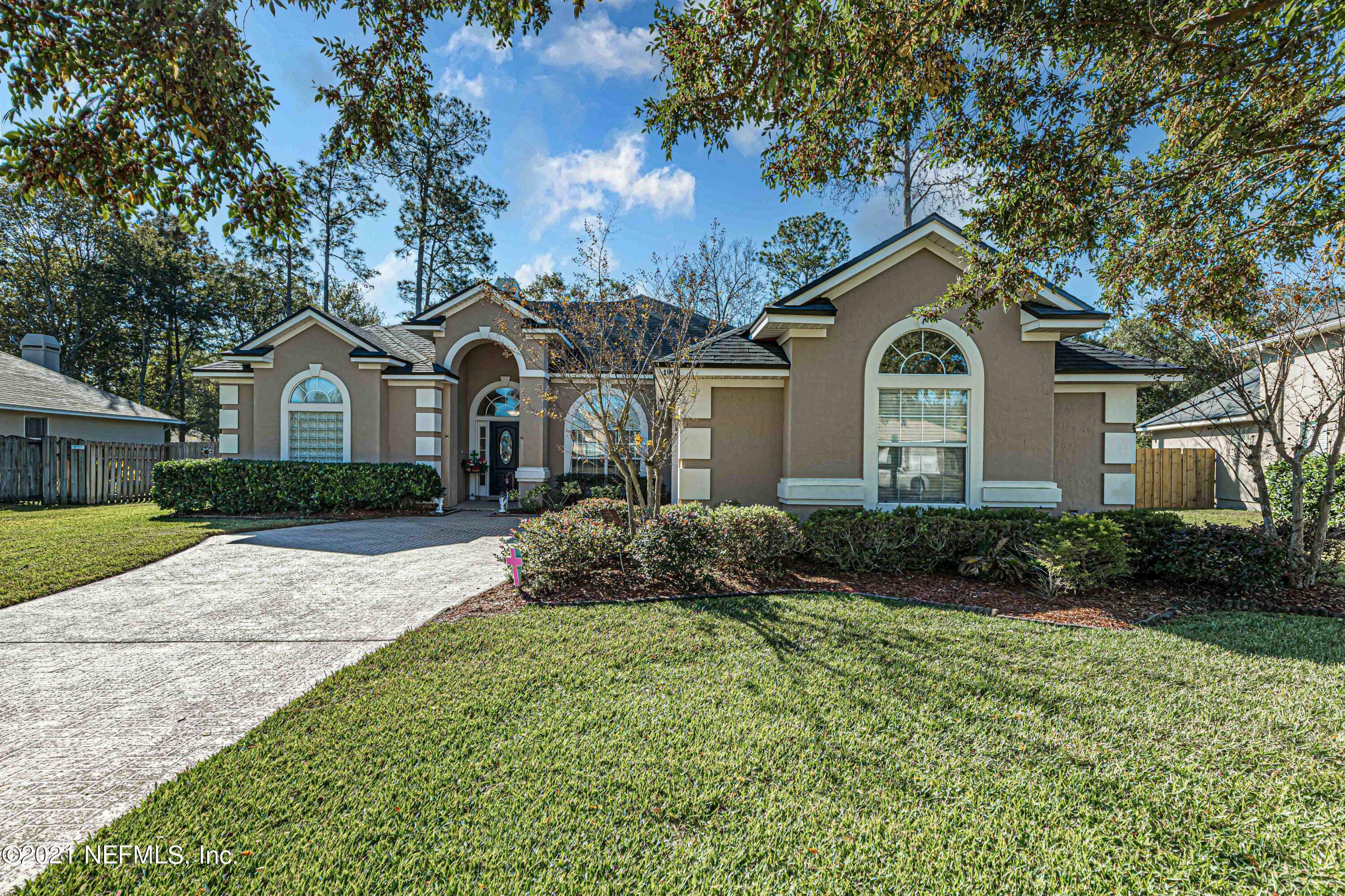 Property Photo:  1984 Bluebonnet Way  FL 32003 