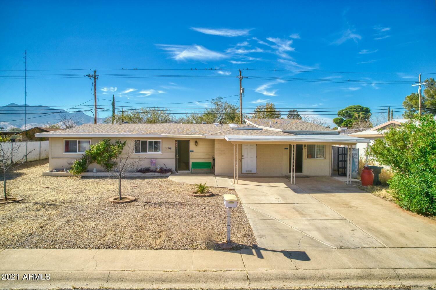 Property Photo: 764 Calle Del Norte -- AZ 85635