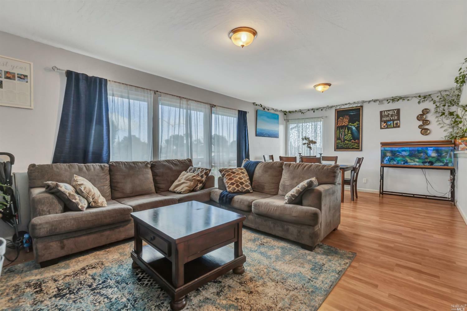 Property Photo: 23 Fairfax Street 2D CA 94901