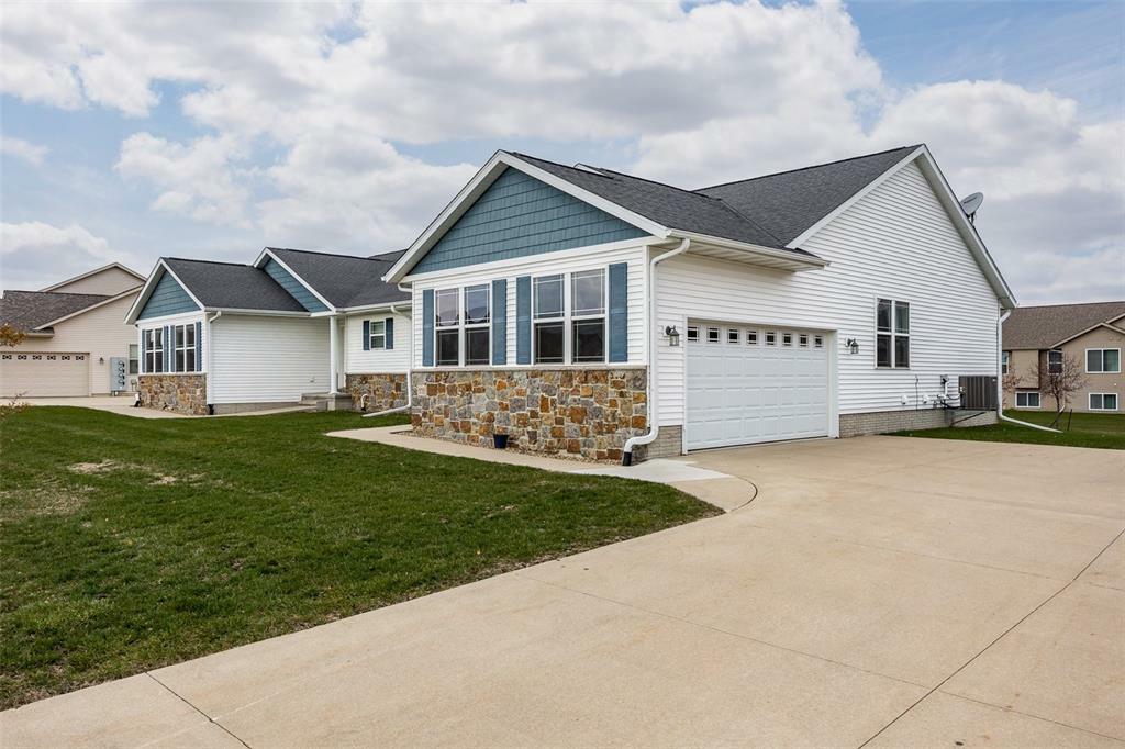 Property Photo: 3780 Quail Trail Drive IA 52302
