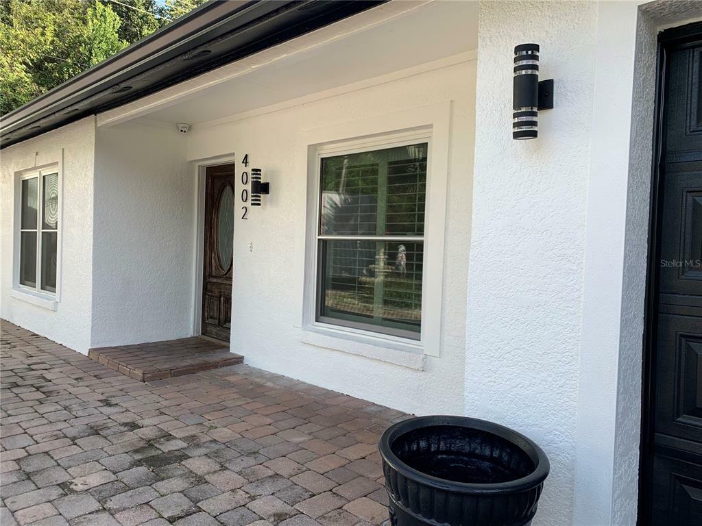 Property Photo:  4002 Woodacre Lane  FL 33624 