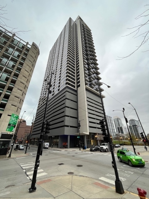 Property Photo: 235 W Van Buren Street 1412 IL 60607