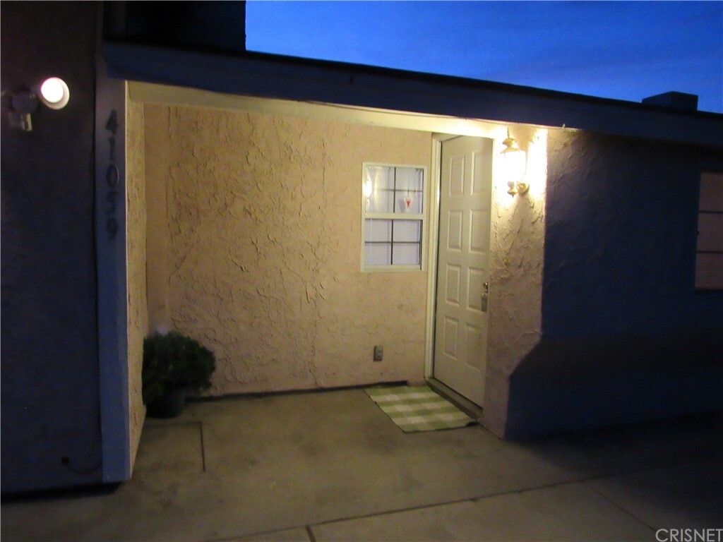 Property Photo: 41059 174th Street E CA 93535