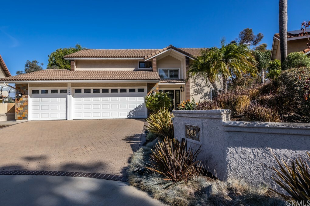 Property Photo:  1098 S Rimwood Drive  CA 92807 