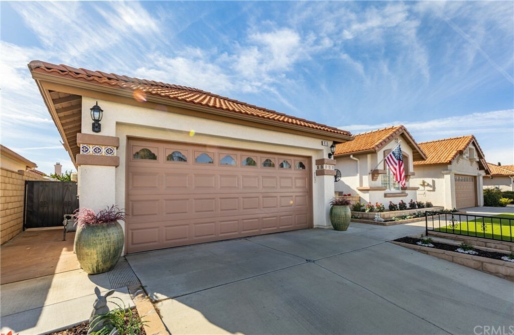 Property Photo:  839 Bahama Drive  CA 92543 