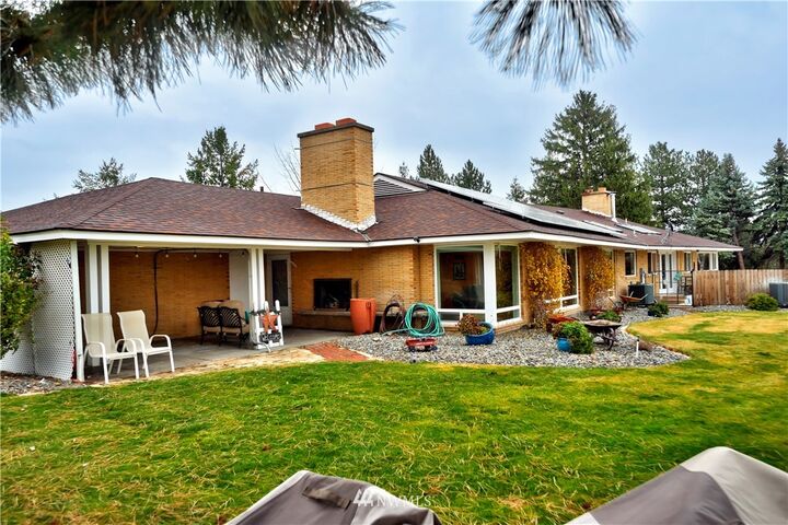 Property Photo: 736 W Ridge Drive WA 98841