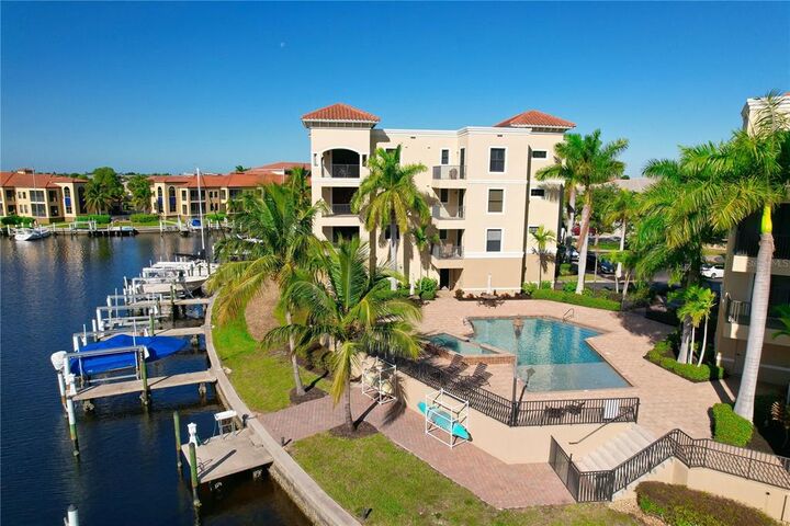 Property Photo: 3340 Wood Thrush Drive 342 FL 33950