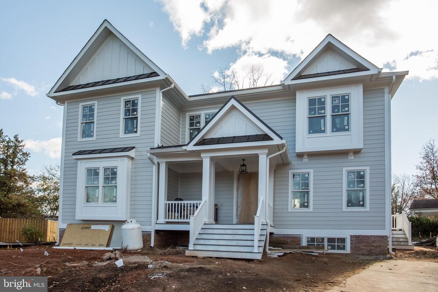 Property Photo: 6301 23rd Street N VA 22205