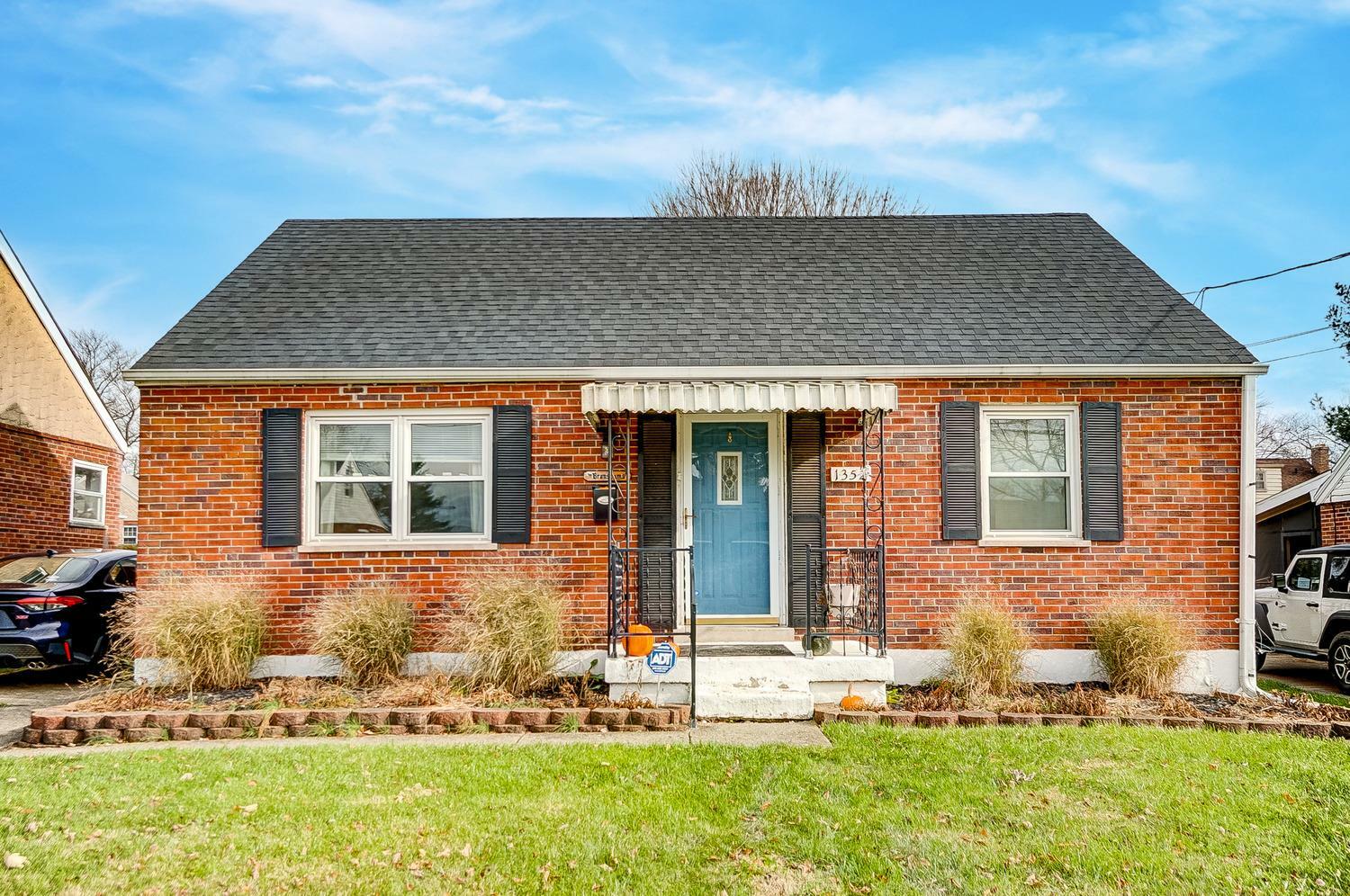 Property Photo: 1352 Thurnridge Dr OH 45215