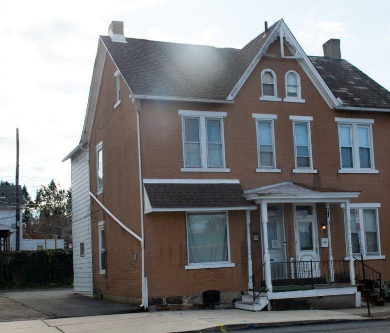 Property Photo:  505 West Broad Street  PA 18018 