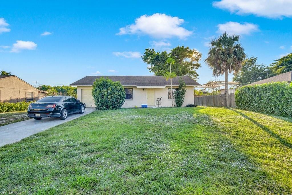 Property Photo:  2101 52nd Ln SW  FL 34116 