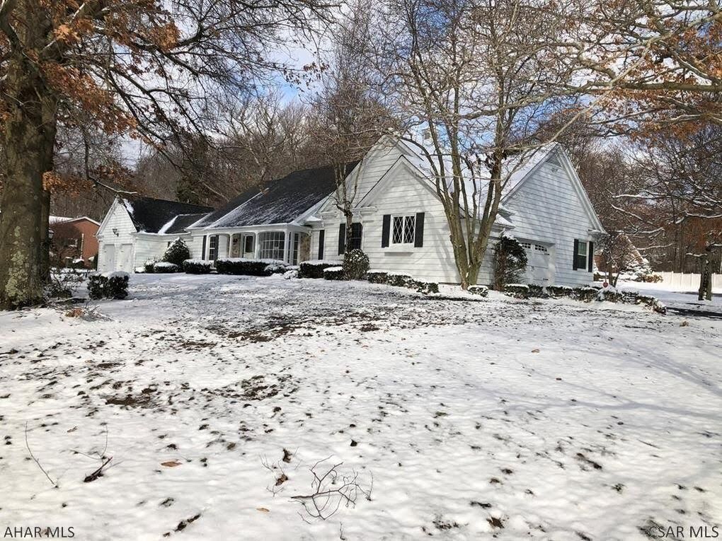 Property Photo:  909 Gilda Drive  PA 15905 