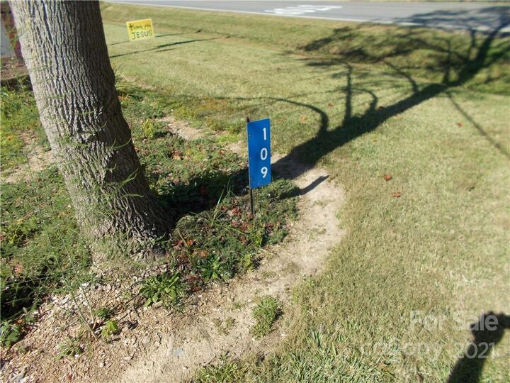 Property Photo:  109 Brief Road W  NC 28079 