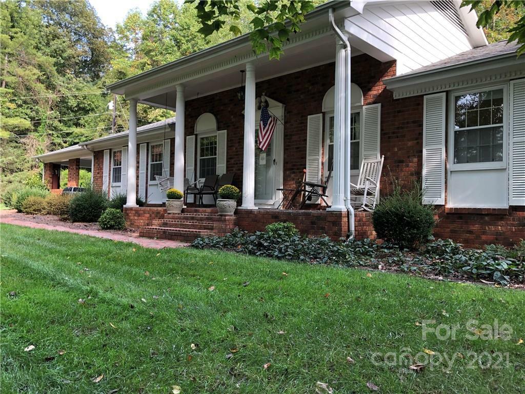 Property Photo:  119 Mulberry Road  NC 28649 