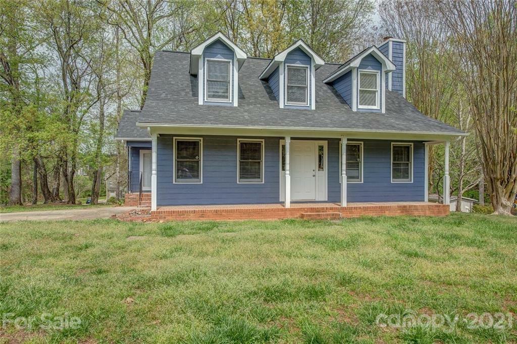 Property Photo:  4411 Huntington Drive  NC 28056 