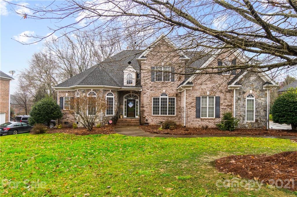 Property Photo:  8925 Vickery Lane  NC 28075 