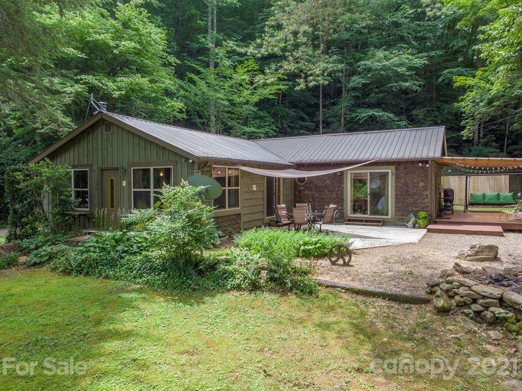 Property Photo:  1203 Jones Creek Road  NC 28734 