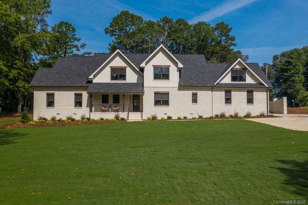 Property Photo:  1200 Meadowood Lane  NC 28211 