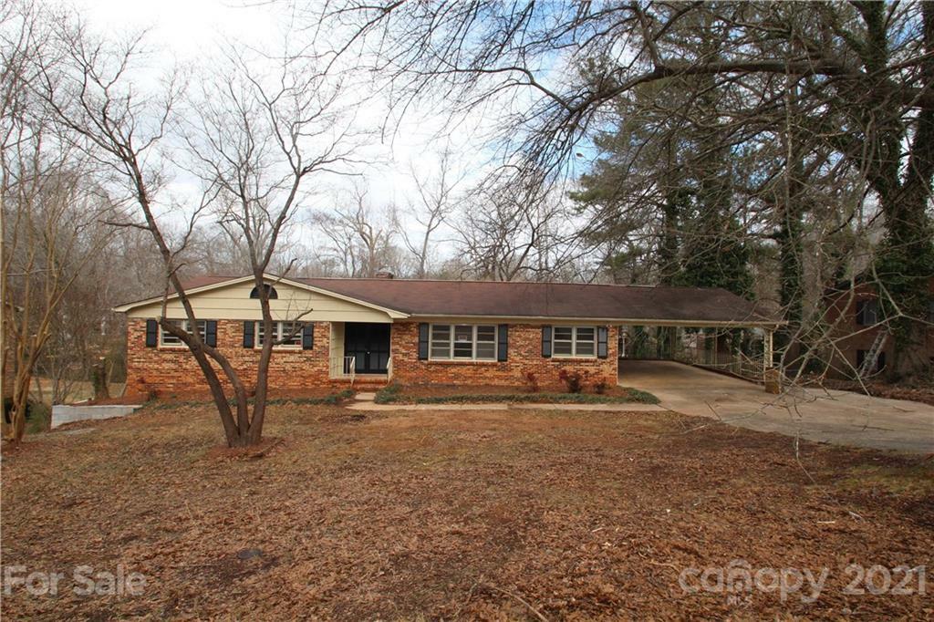 Property Photo:  910 Surry Drive 4  NC 28152 