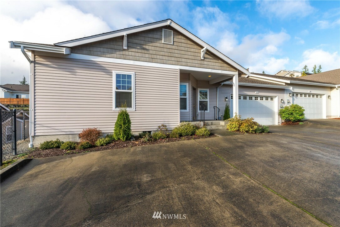 Property Photo:  5812 53rd Street Ct W  WA 98467 