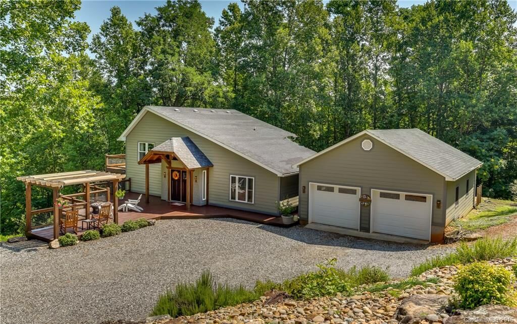 Property Photo: 815 Shuford Road NC 28722