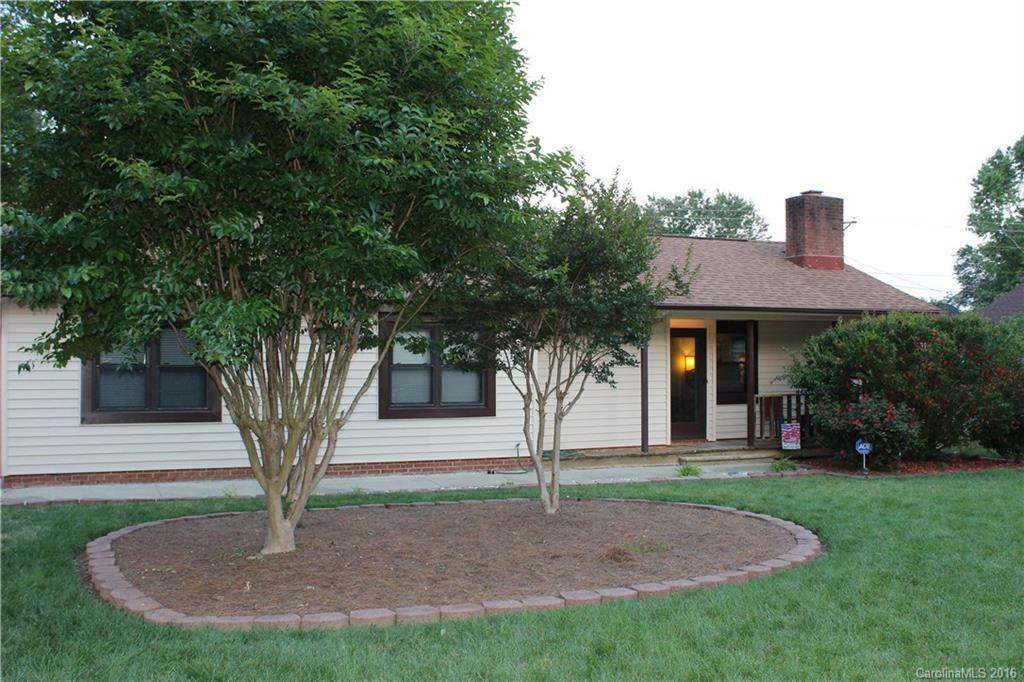 Property Photo: 6404 Clearwater Drive NC 28079
