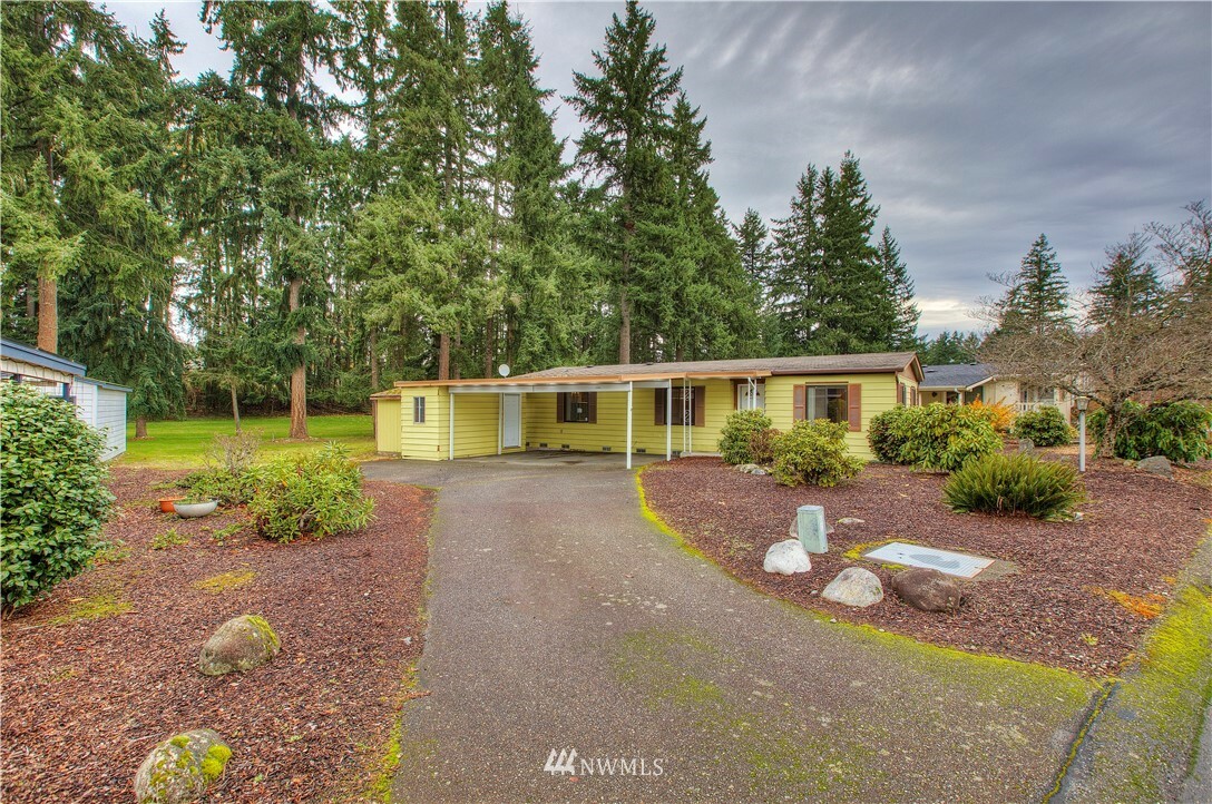 Property Photo:  10009 191st Street E  WA 98375 