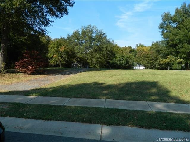 Property Photo:  1621 Ervin Lane  NC 28134 